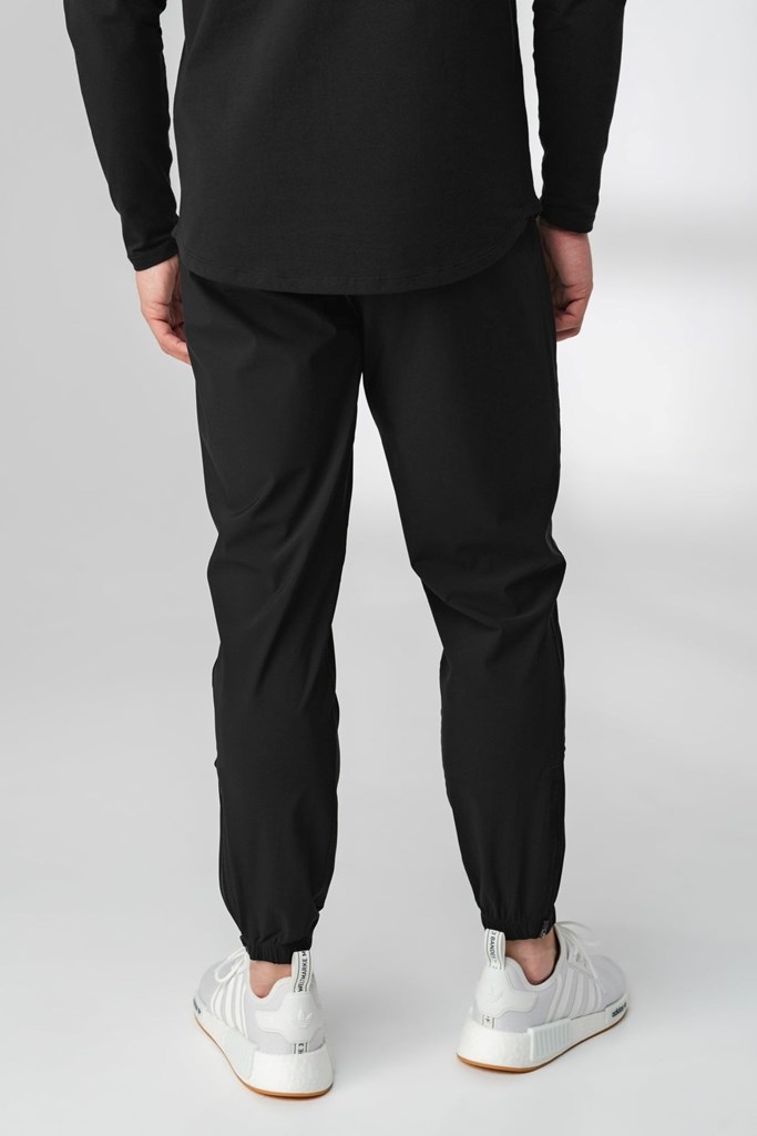 Midnight Vitality The Men's Swift Jogger | EPKOAM862