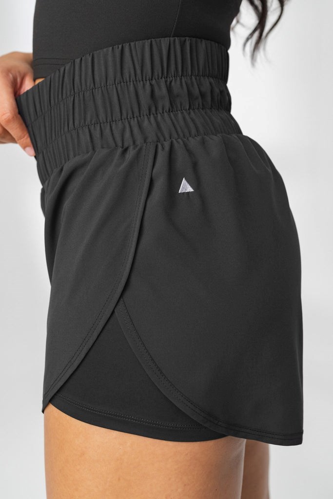 Midnight Vitality The Vista Short | WVXGML150