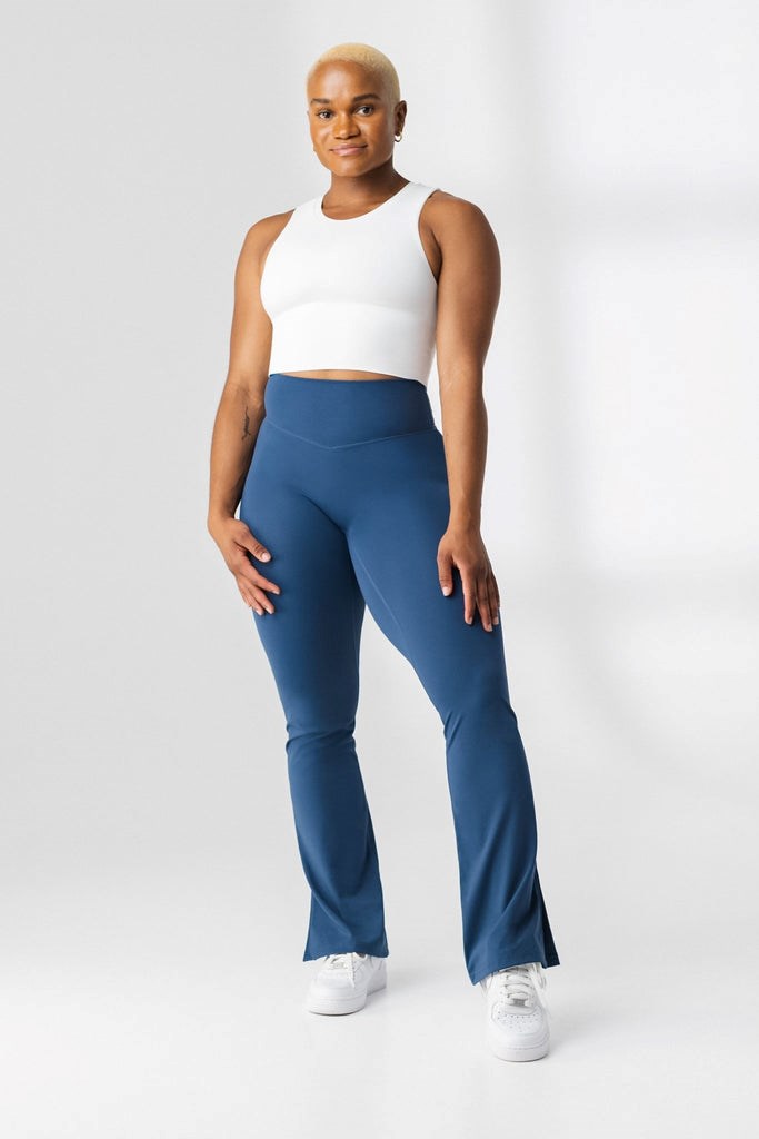 Navy Vitality The Cloud Flare Pant | ORANHK597