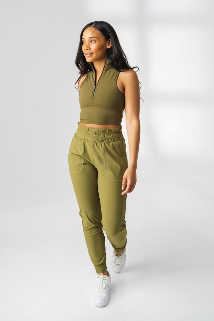 Olive Vitality The Women's Swift Jogger | ZWXYNV185